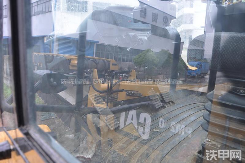 卡特彼勒986H装载机局部