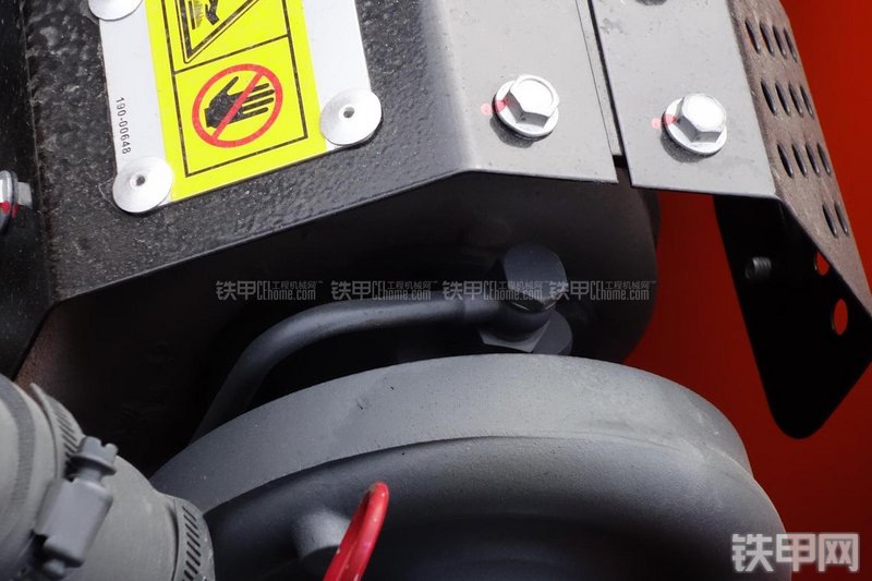 迪万伦DX150LC挖掘机局部