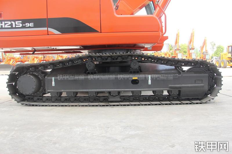 迪万伦DH215-9E挖掘机局部