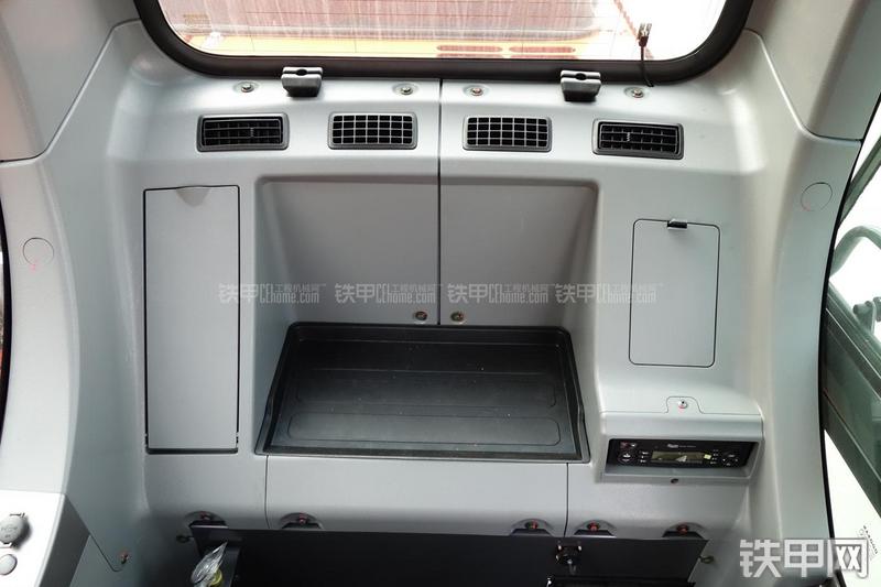 迪万伦DX150LC挖掘机局部