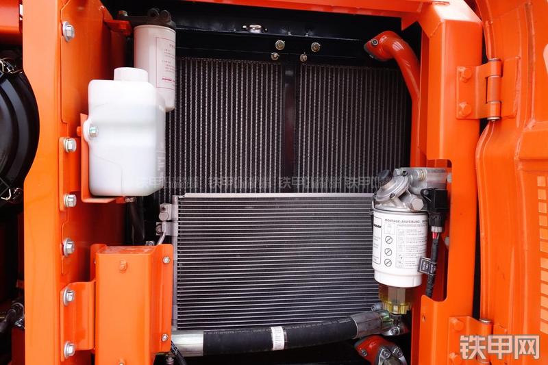 迪万伦DX150LC挖掘机局部