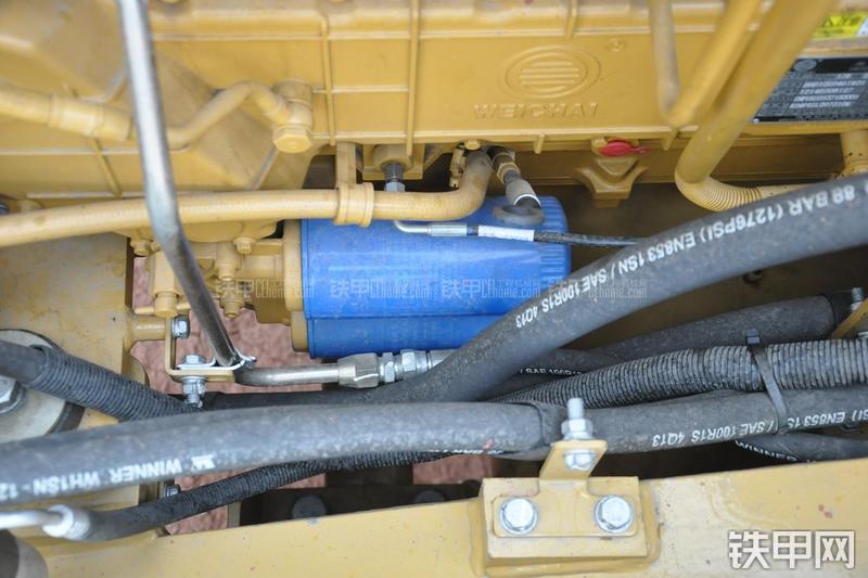 成工ZL50D-3装载机局部