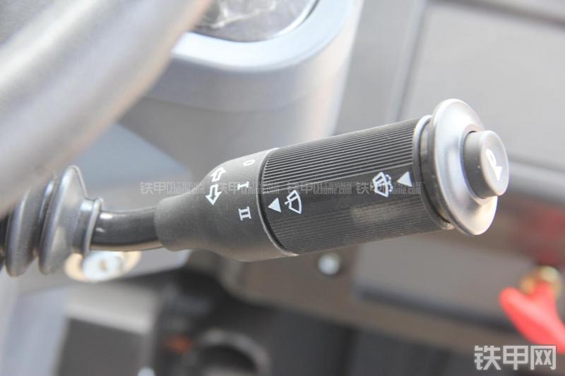 迪万伦DL503GOLD装载机局部