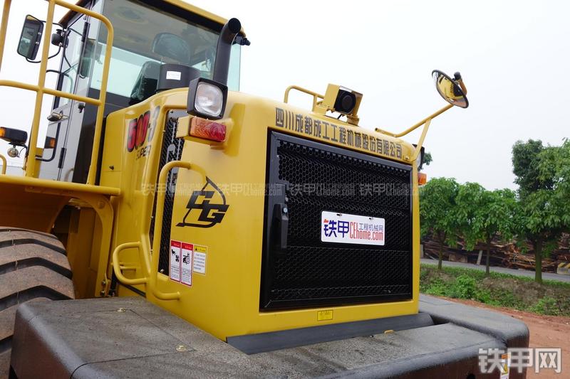 成工ZL50D-3装载机局部