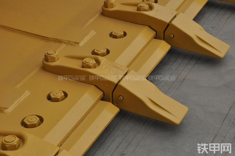 成工CG990H装载机局部