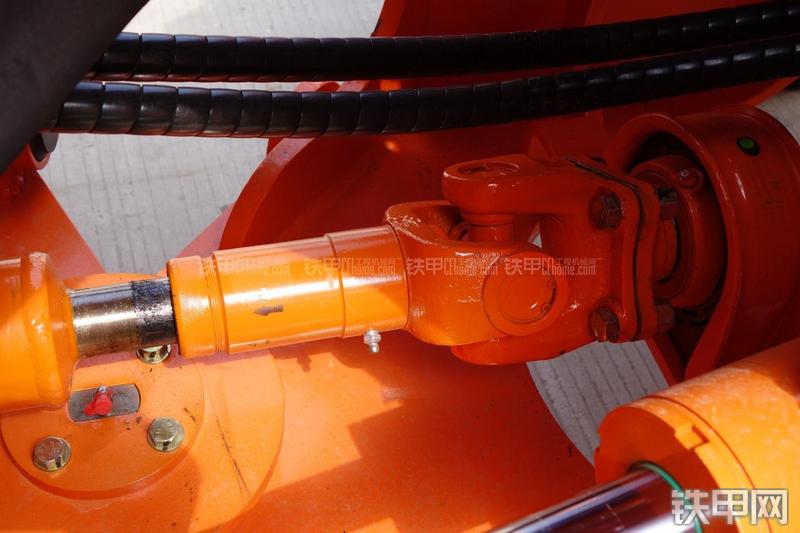 迪万伦DL301装载机局部