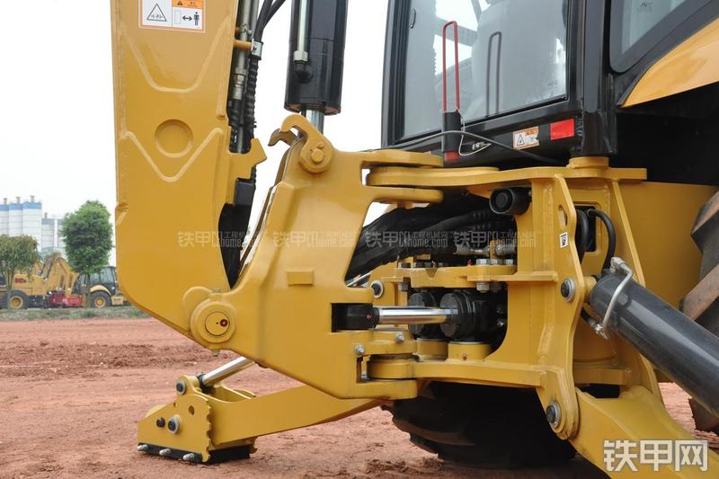 成工866HTC(可伸缩挖掘臂)挖掘装载机局部