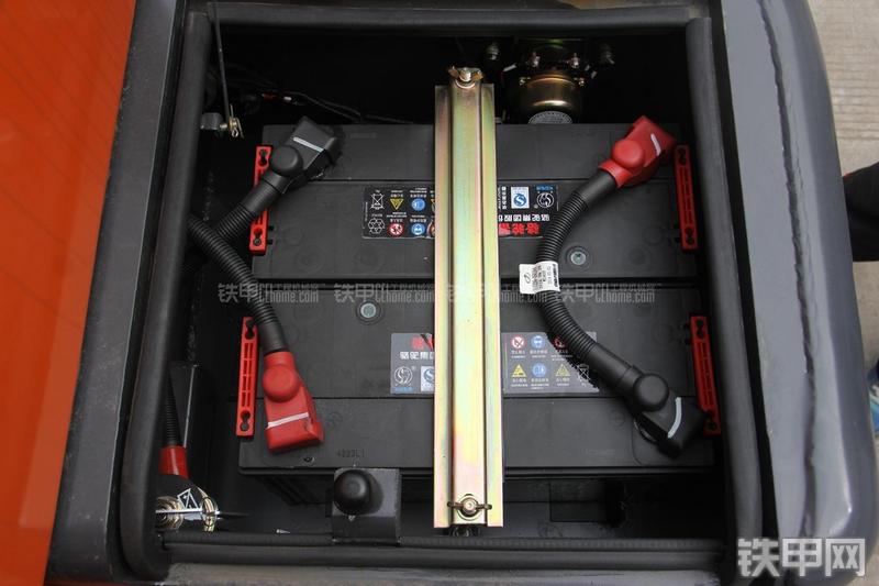 迪万伦DL503GOLD装载机局部