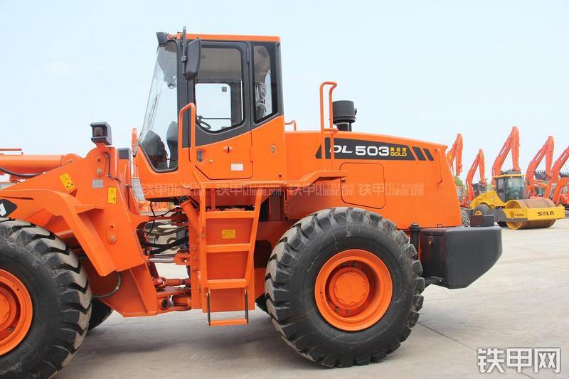 迪万伦DL503GOLD装载机局部