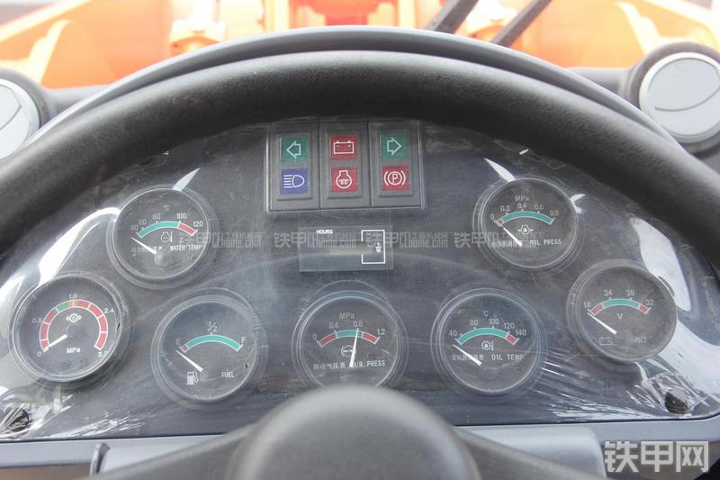 迪万伦DL503GOLD装载机局部