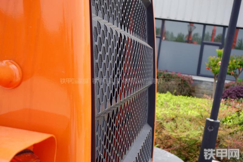 迪万伦DL301装载机局部