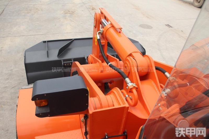 迪万伦DL503GOLD装载机局部