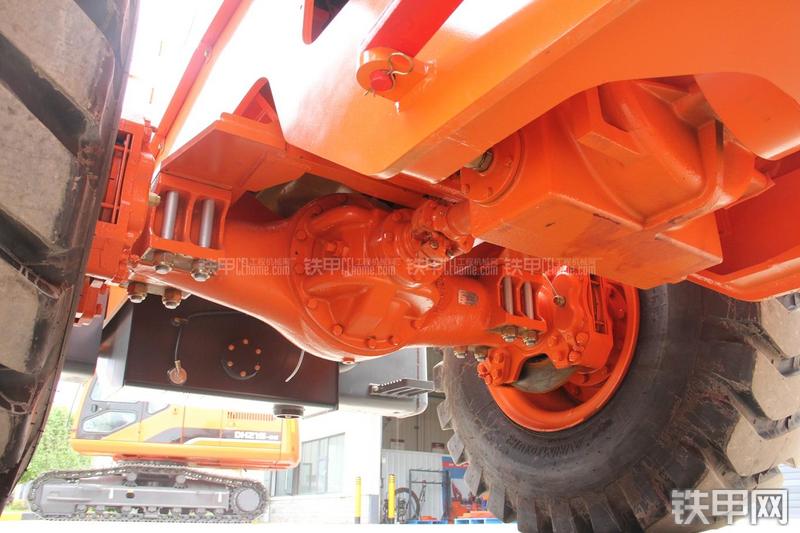 迪万伦DL503GOLD装载机局部