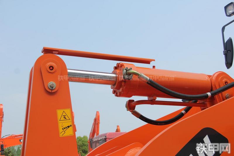 迪万伦DL503GOLD装载机局部