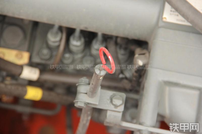 迪万伦DX300LC挖掘机局部