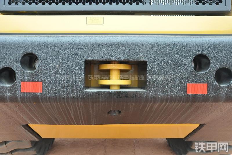 成工ZL50D-3装载机局部