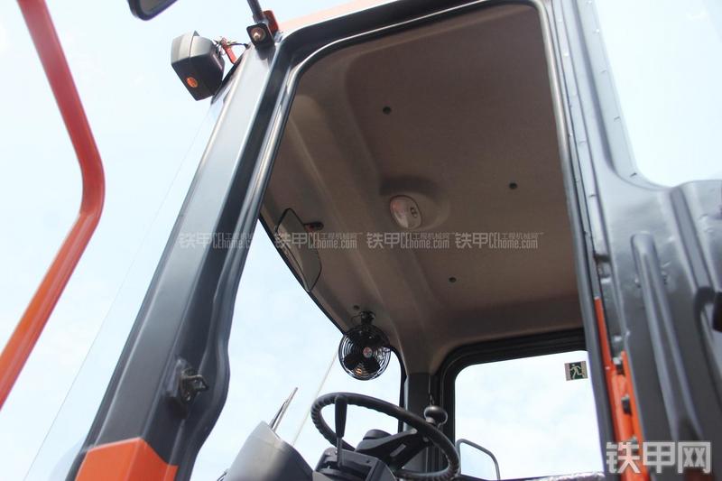 迪万伦DL503GOLD装载机局部