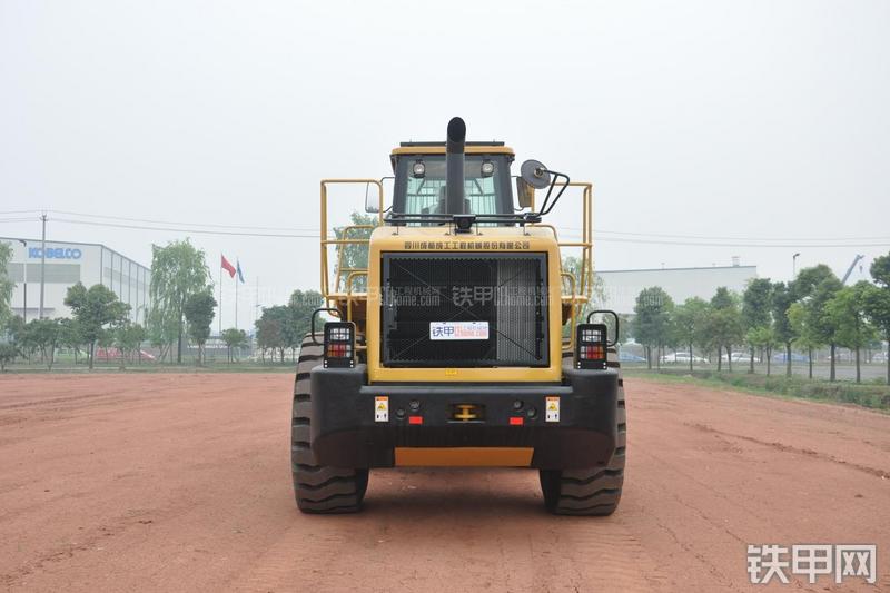 成工ZL50D-3装载机整机外观