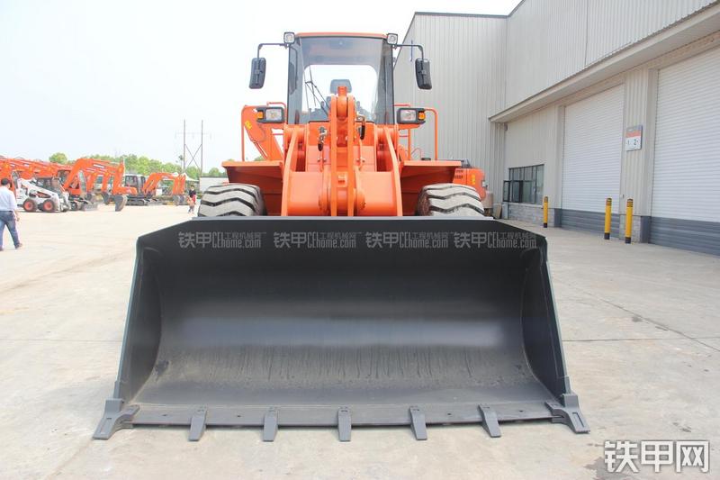 迪万伦DL503GOLD装载机整机外观