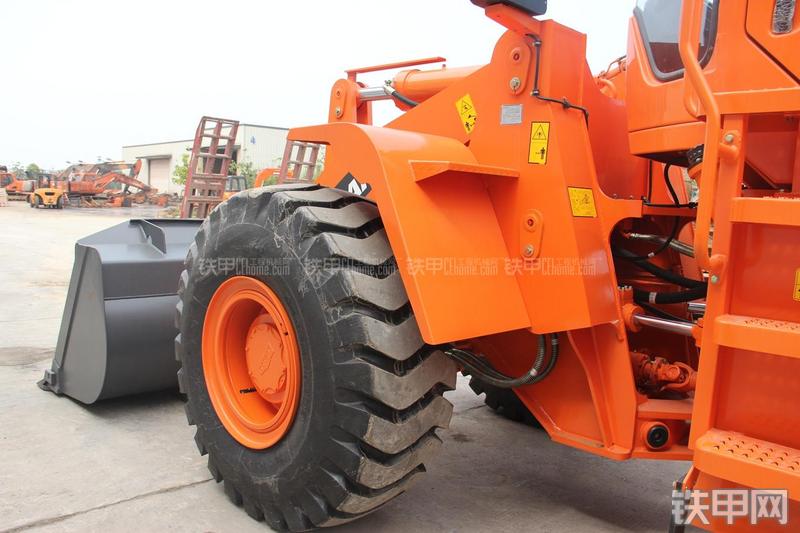 迪万伦DL503GOLD装载机局部