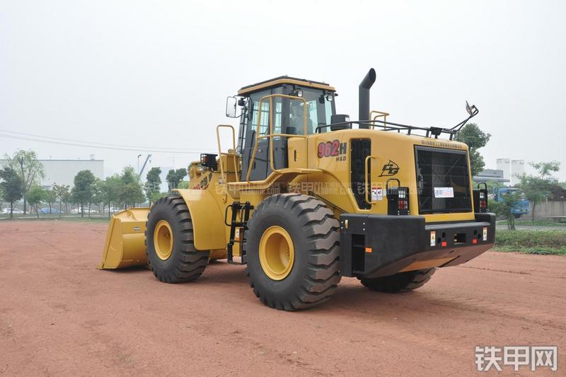 成工ZL50D-3装载机整机外观