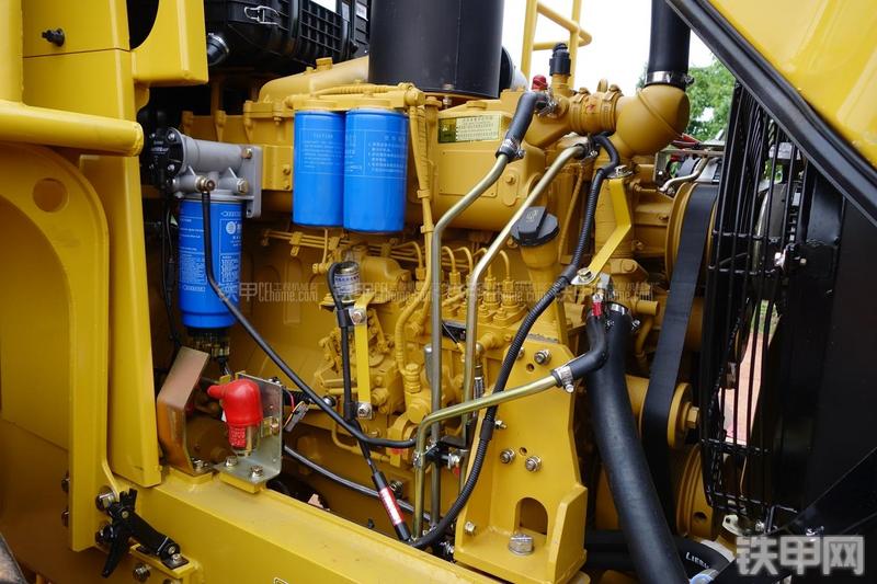 成工ZL50D-3装载机局部