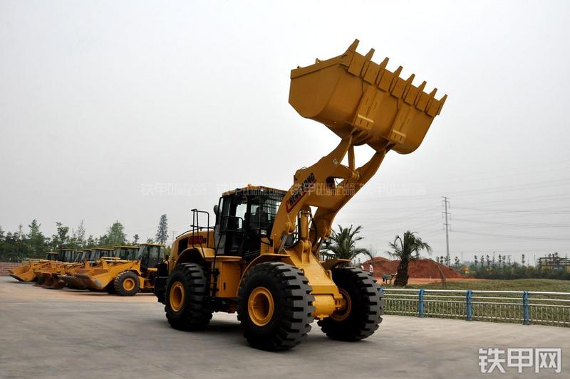 成工CG990H装载机整机外观