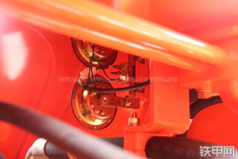 迪万伦DL503GOLD装载机局部