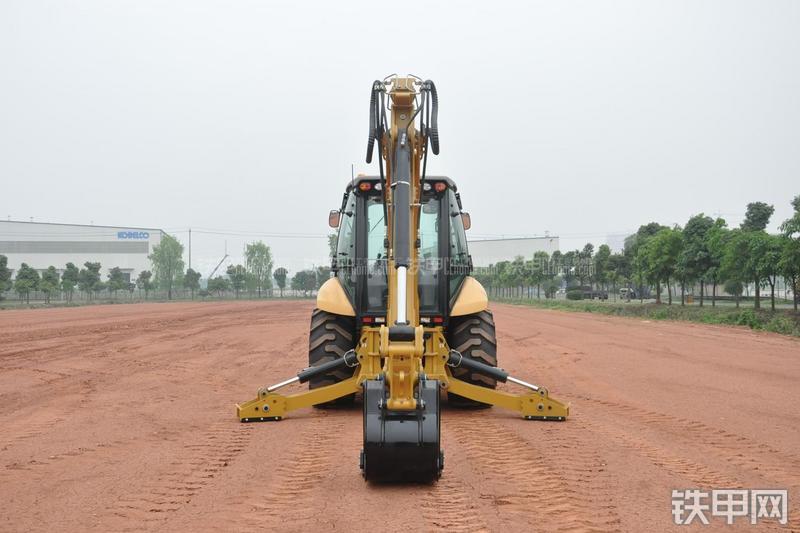 成工866HTC(可伸缩挖掘臂)挖掘装载机整机外观