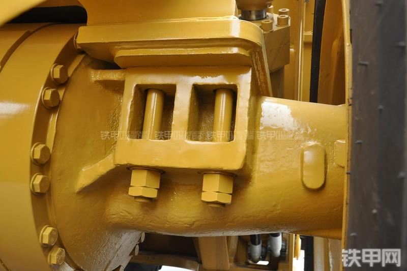 成工CG990H装载机局部