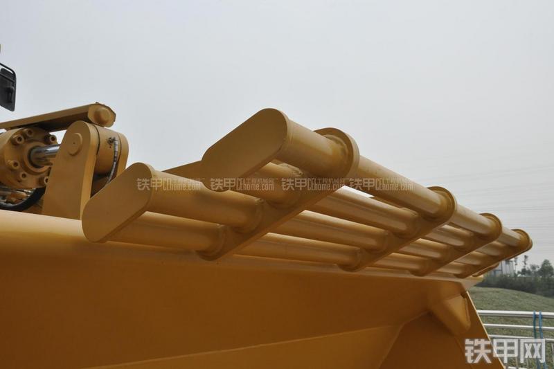 成工CG990H装载机局部