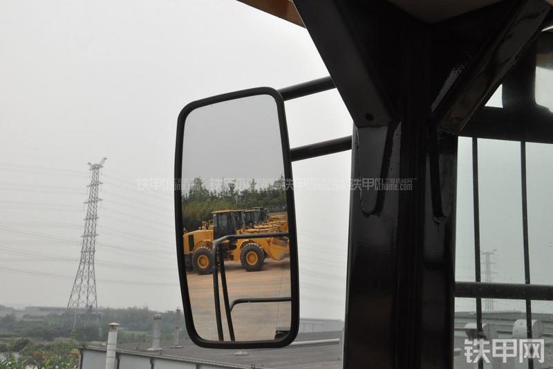 成工CG990H装载机局部