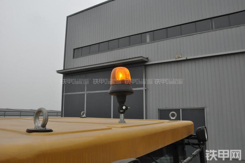 成工CG990H装载机局部