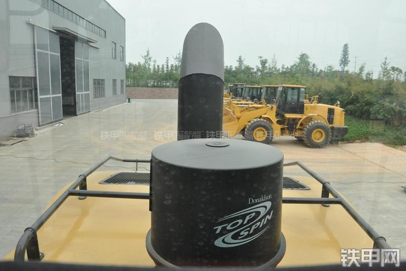 成工CG990H装载机局部