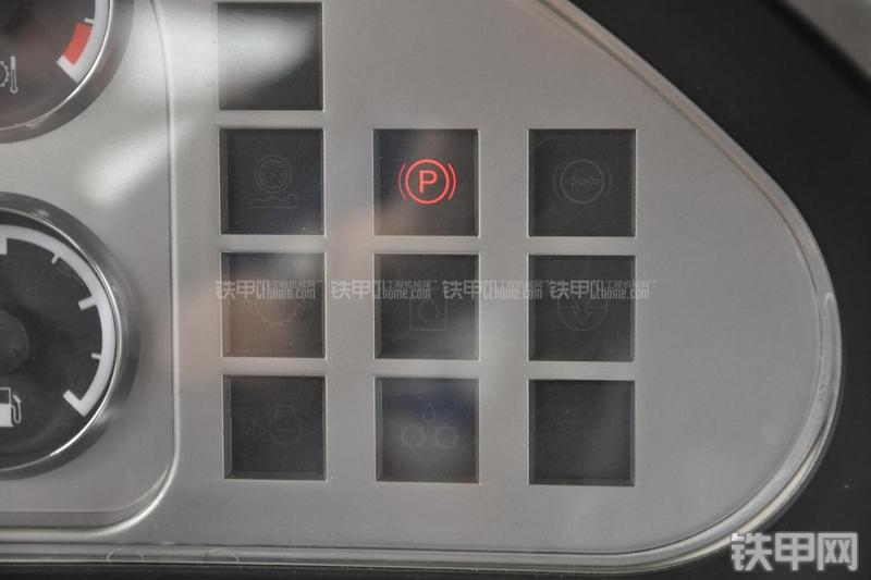 成工CG990H装载机局部