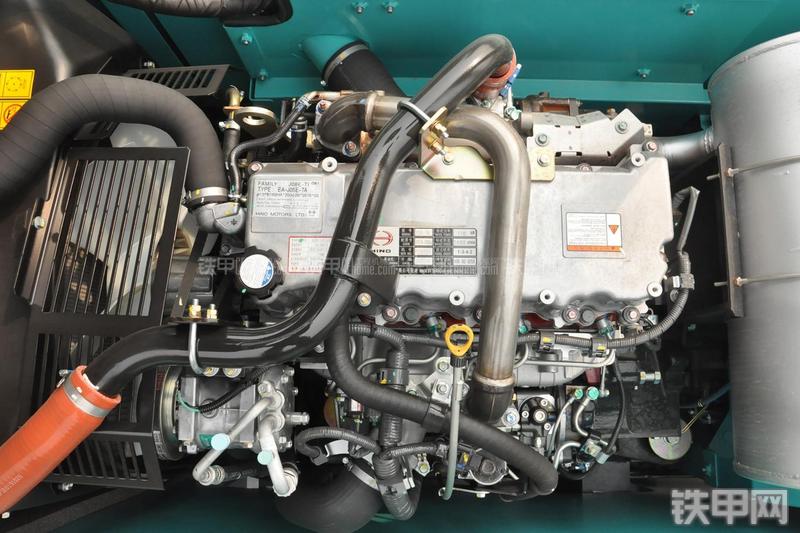 神钢SK210LC-8-domestic挖掘机局部