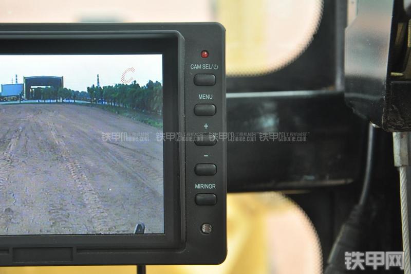 成工MG1320H平地机局部