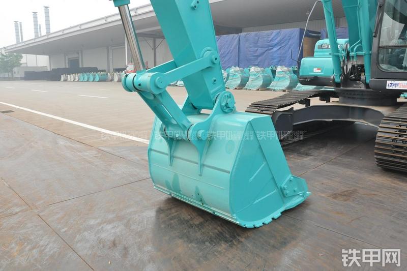 神钢SK210LC-8-domestic挖掘机局部