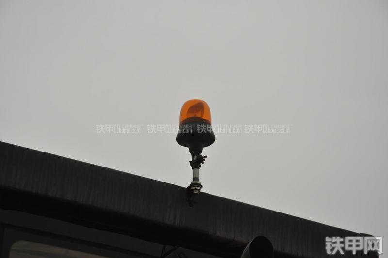 成工MG1320H平地机局部