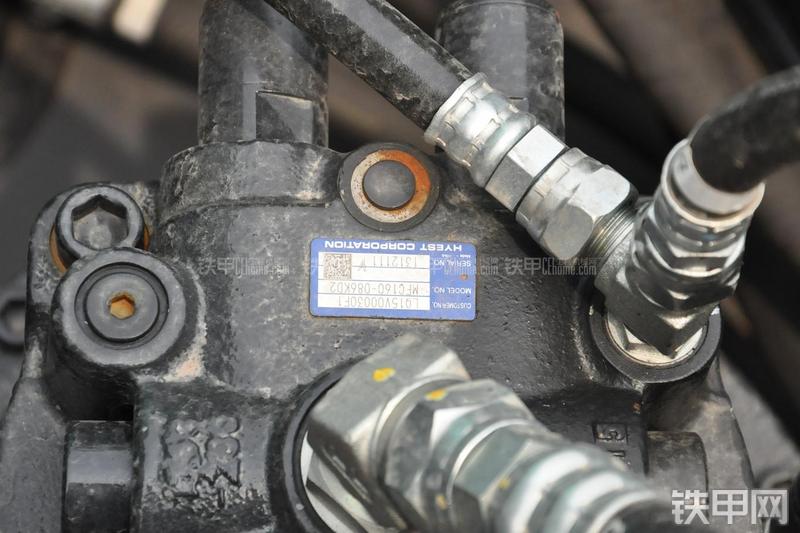 神钢SK270D挖掘机其他