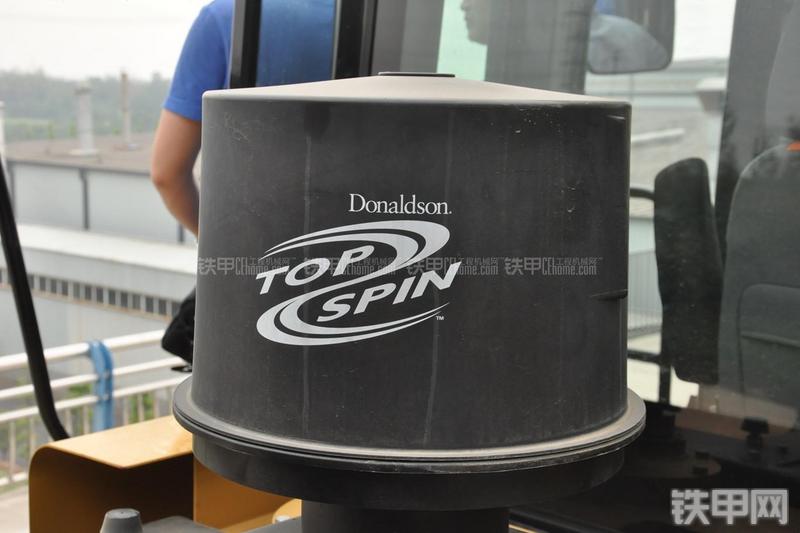 成工CG990H装载机局部