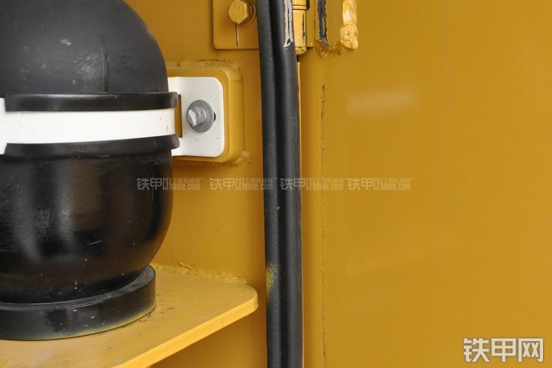 成工CG990H装载机局部