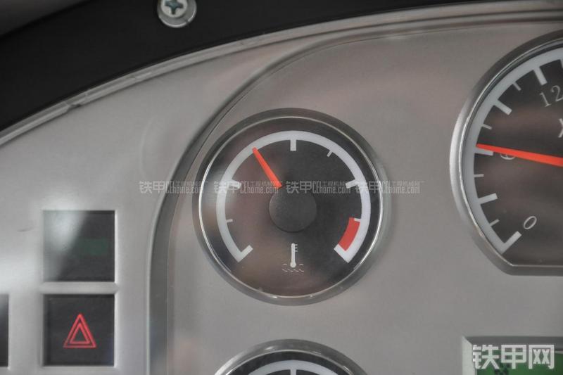 成工CG990H装载机局部