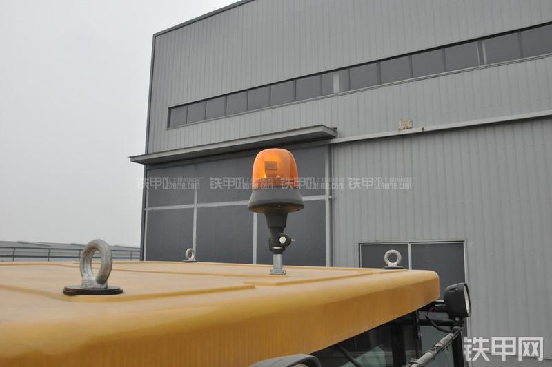 成工CG990H装载机局部