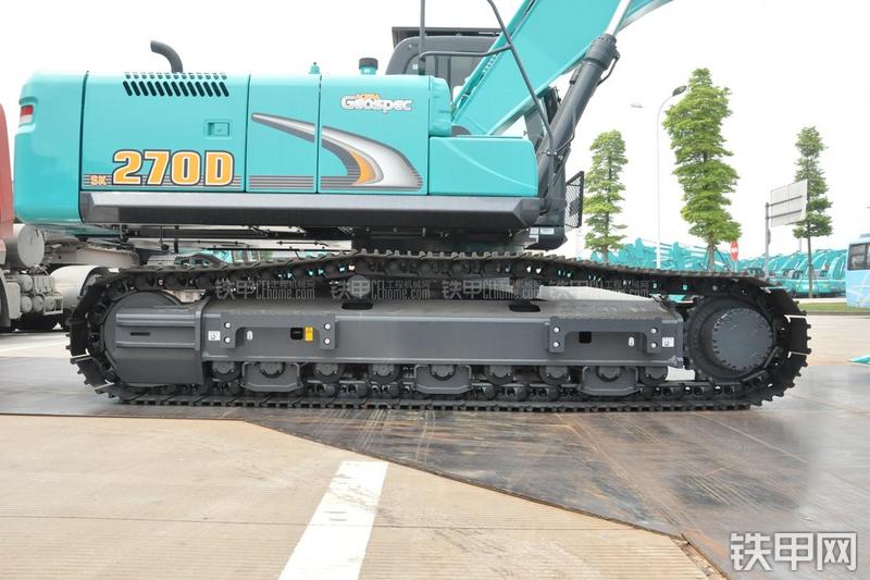 神钢SK270D挖掘机局部