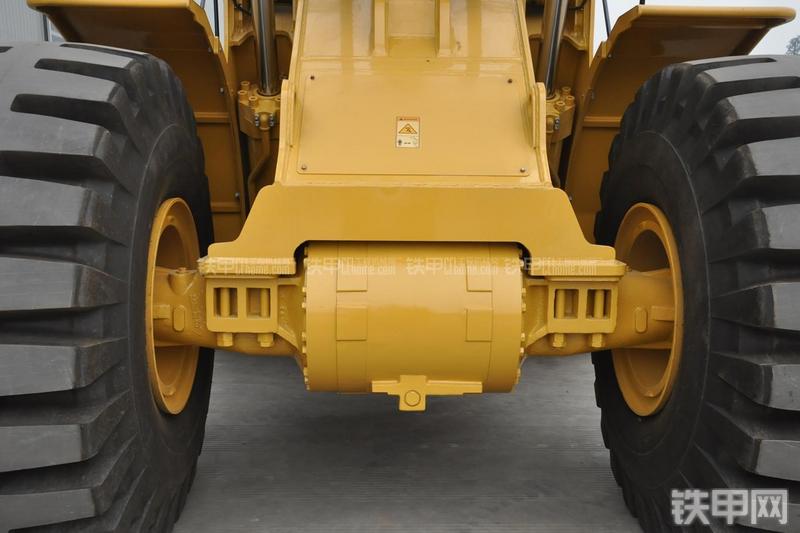 成工CG990H装载机局部