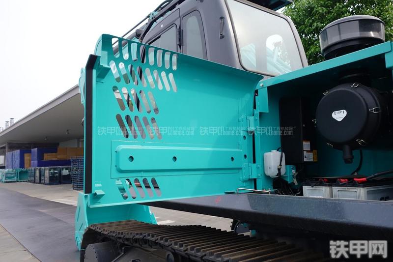 神钢SK495D挖掘机局部