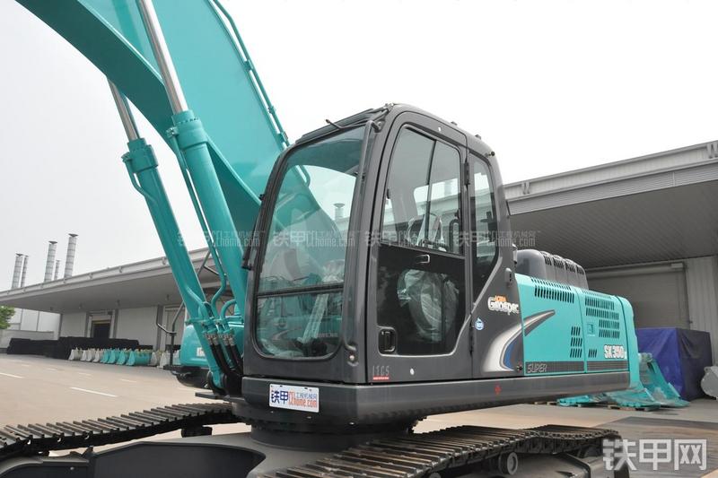 神钢SK350LC-8挖掘机局部