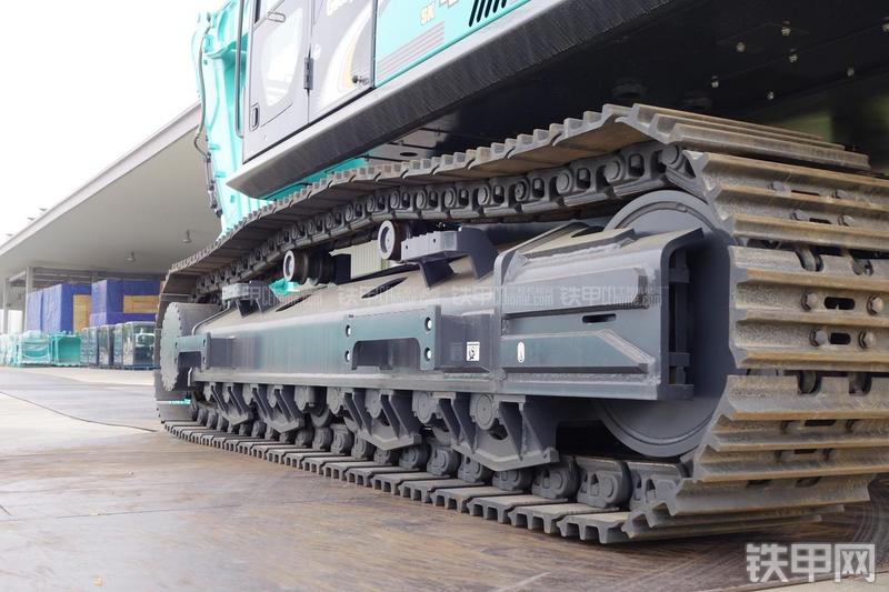 神钢SK495D挖掘机局部