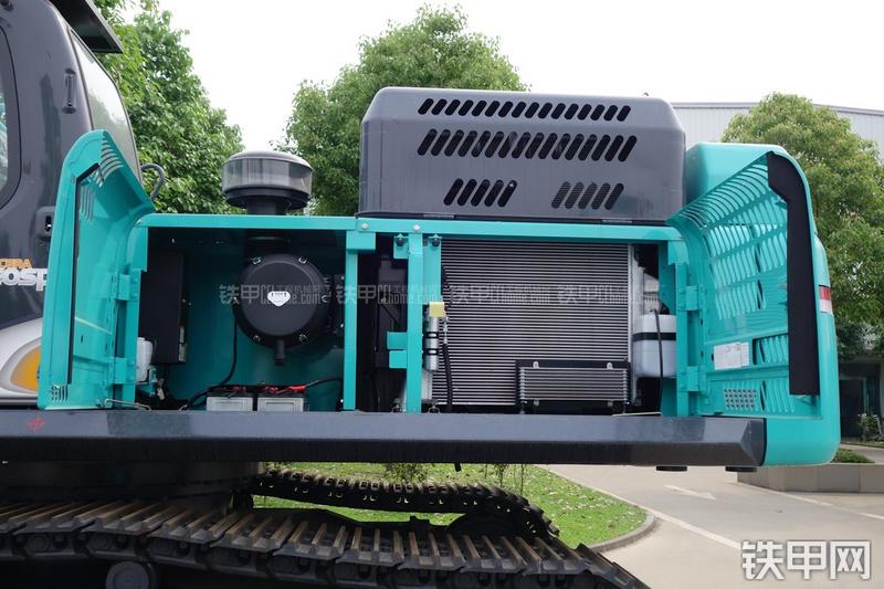 神钢SK495D挖掘机局部